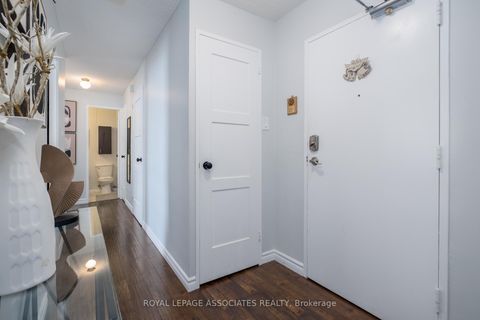 Photo 19 at 705 - 855 Kennedy Road, Ionview, Toronto