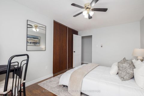 Photo 26 at 705 - 855 Kennedy Road, Ionview, Toronto