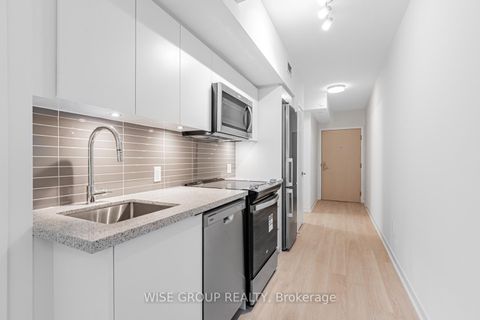 Photo 3 at 303 - 500 Wilson Avenue, Clanton Park, Toronto