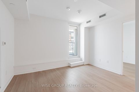 Photo 10 at 303 - 500 Wilson Avenue, Clanton Park, Toronto
