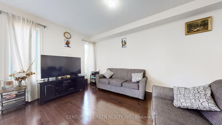 Photo 6 at 30 Canary Close, Credit Valley, Brampton