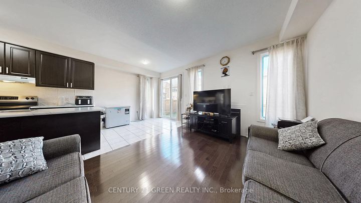 Photo 9 at 30 Canary Close, Credit Valley, Brampton