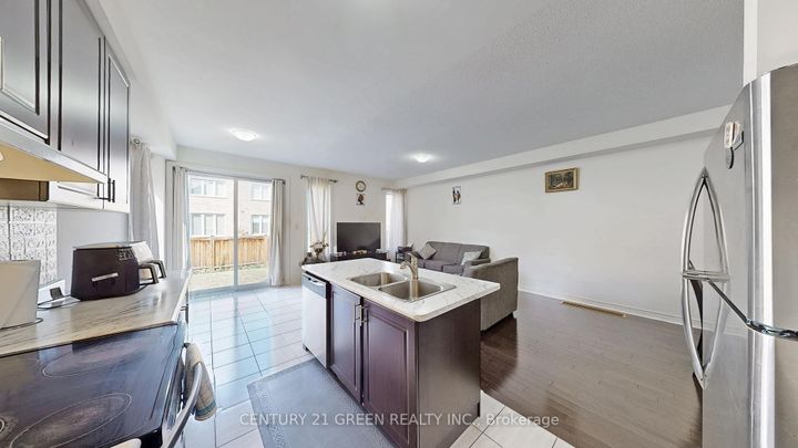 Photo 16 at 30 Canary Close, Credit Valley, Brampton