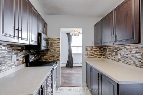 Photo 7 at 801 - 5 Parkway Forest Drive, Henry Farm, Toronto