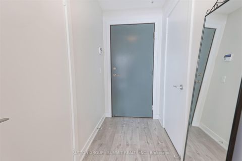Photo 7 at 1008 - 30 Nelson Street, Waterfront Communities C1, Toronto