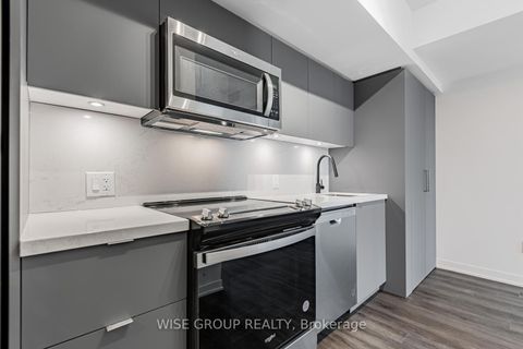 Photo 4 at 444 - 500 Wilson Avenue, Clanton Park, Toronto