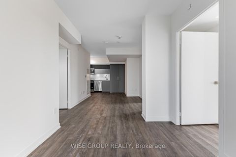 Photo 14 at 444 - 500 Wilson Avenue, Clanton Park, Toronto