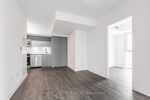 Photo 16 at 444 - 500 Wilson Avenue, Clanton Park, Toronto