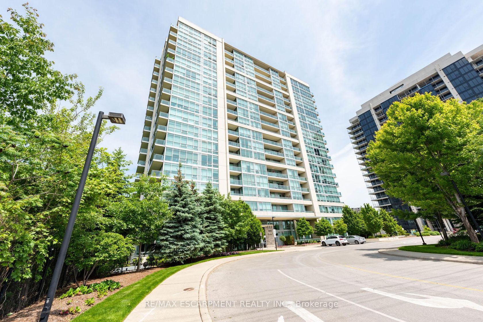 710 - 1055 Southdown Road, Clarkson, Mississauga 