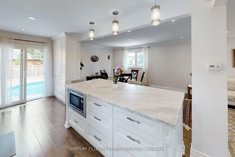 Photo 11 at 148 Stephen Street, North Richvale, Richmond Hill