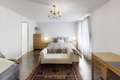 Photo 19 at 148 Stephen Street, North Richvale, Richmond Hill