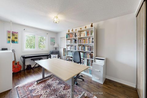 Photo 21 at 148 Stephen Street, North Richvale, Richmond Hill
