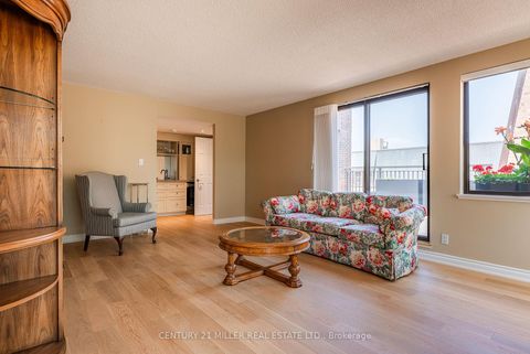 Photo 8 at 710 - 100 Lakeshore Road E, OO Old Oakville, Oakville