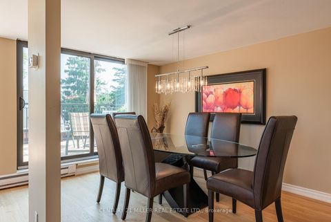 Photo 11 at 710 - 100 Lakeshore Road E, OO Old Oakville, Oakville