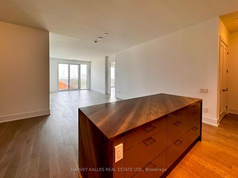 Photo 7 at 701 - 155 Merchants Wharf, Waterfront Communities C8, Toronto