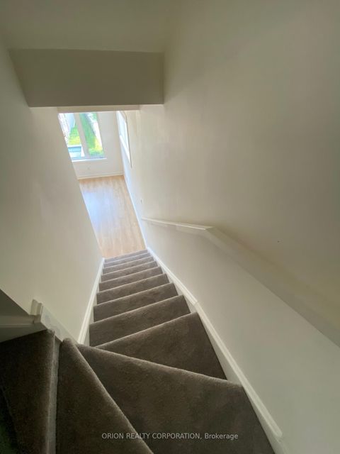 Photo 8 at 336 - 3078 Sixth Line, GO Glenorchy, Oakville