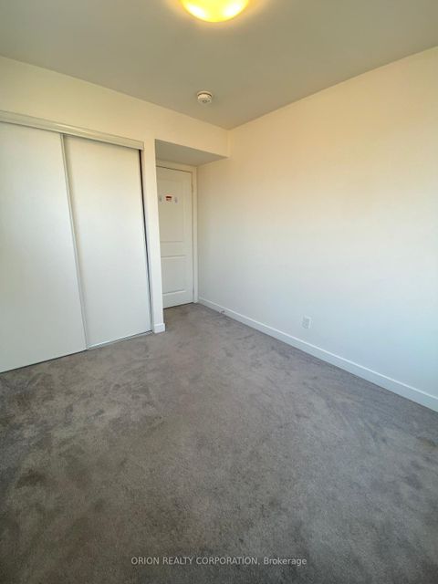 Photo 15 at 336 - 3078 Sixth Line, GO Glenorchy, Oakville