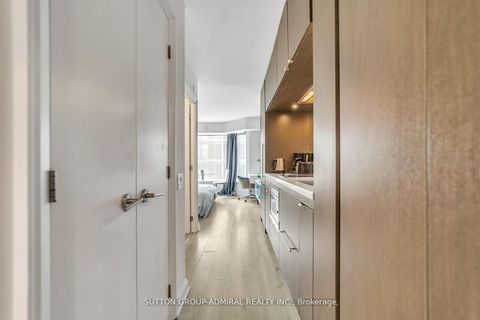 Photo 5 at 1908 - 155 YORKVILLE Avenue, Annex, Toronto