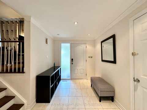 Photo 6 at 35 Lailey Crescent, Willowdale East, Toronto