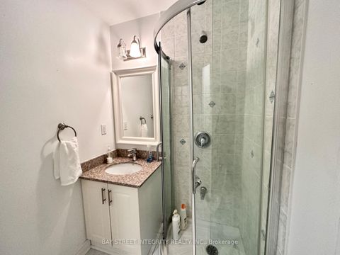 Photo 14 at 35 Lailey Crescent, Willowdale East, Toronto
