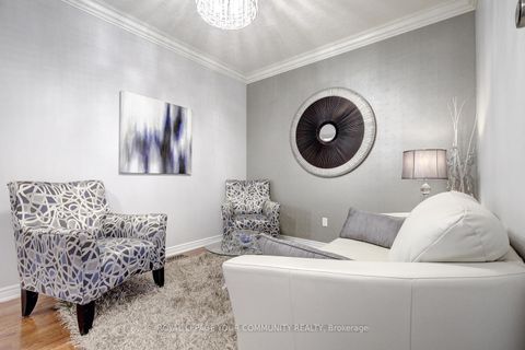 Photo 5 at 121 Mahogany Forest Drive, Patterson, Vaughan