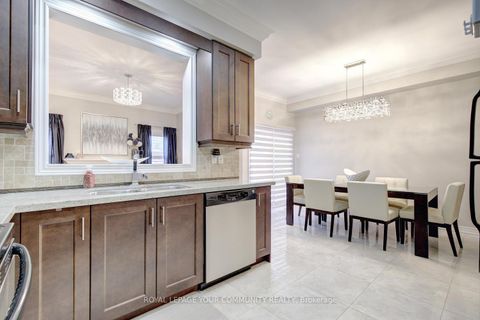 Photo 16 at 121 Mahogany Forest Drive, Patterson, Vaughan