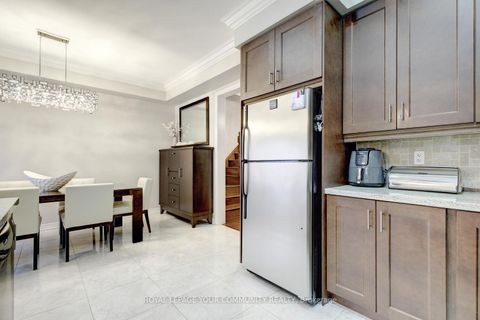 Photo 17 at 121 Mahogany Forest Drive, Patterson, Vaughan