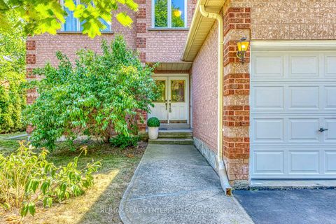 Photo 1 at 1037 Beechnut Road, CV Clearview, Oakville