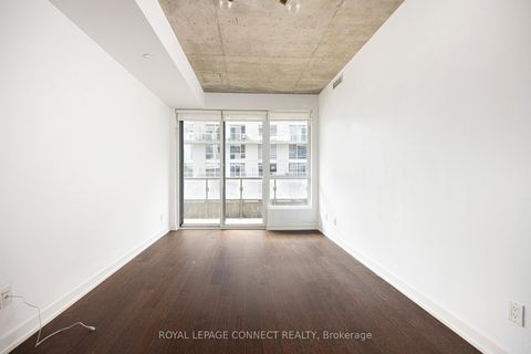Photo 5 at 323 - 1030 King Street W, Niagara, Toronto