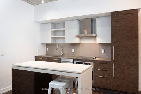 Photo 9 at 323 - 1030 King Street W, Niagara, Toronto