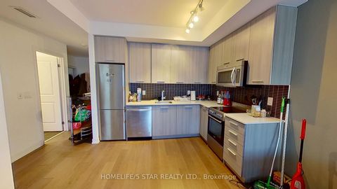 Photo 2 at 302 - 105 GEORGE Street, Moss Park, Toronto