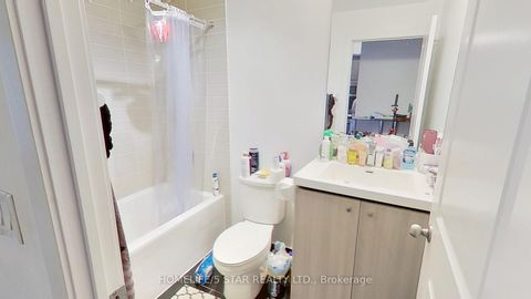 Photo 11 at 302 - 105 GEORGE Street, Moss Park, Toronto