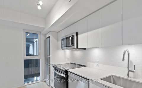 Photo 2 at 736 - 500 Wilson Avenue, Clanton Park, Toronto