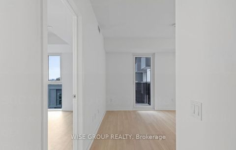 Photo 5 at 736 - 500 Wilson Avenue, Clanton Park, Toronto