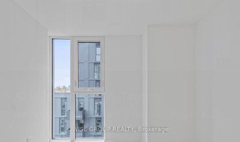 Photo 9 at 736 - 500 Wilson Avenue, Clanton Park, Toronto
