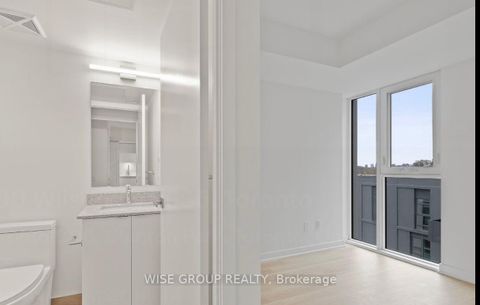 Photo 13 at 736 - 500 Wilson Avenue, Clanton Park, Toronto