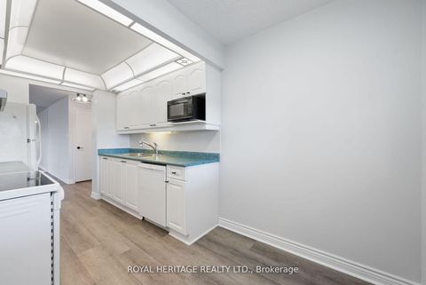 Photo 15 at 1207 - 3151 Bridletowne Circle, L'Amoreaux, Toronto
