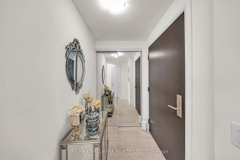 Photo 7 at 427 - 9000 Jane Street, Vellore Village, Vaughan