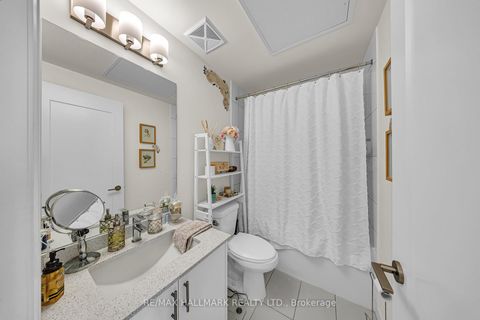 Photo 21 at 427 - 9000 Jane Street, Vellore Village, Vaughan
