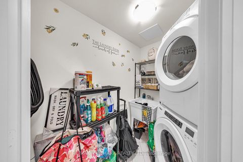 Photo 28 at 427 - 9000 Jane Street, Vellore Village, Vaughan