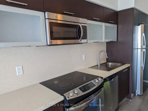 Photo 8 at 5504 - 386 Yonge Street, Bay Street Corridor, Toronto Photo 8 at 5504 - 386 Yonge Street, Bay Street Corridor, Toronto