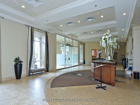 Photo 5 at 404 - 2 Maison Parc Court, Lakeview Estates, Vaughan