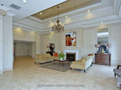 Photo 8 at 404 - 2 Maison Parc Court, Lakeview Estates, Vaughan