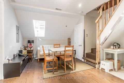 Photo 4 at 426 Brunswick Avenue, Annex, Toronto Photo 4 at 426 Brunswick Avenue, Annex, Toronto