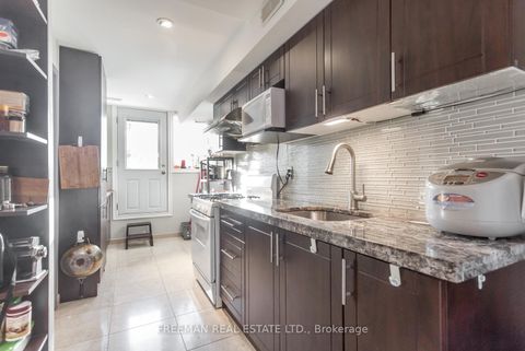 Photo 5 at 426 Brunswick Avenue, Annex, Toronto