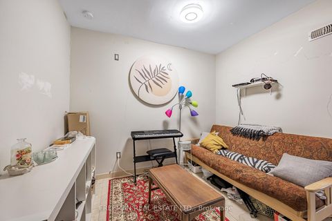 Photo 12 at 426 Brunswick Avenue, Annex, Toronto