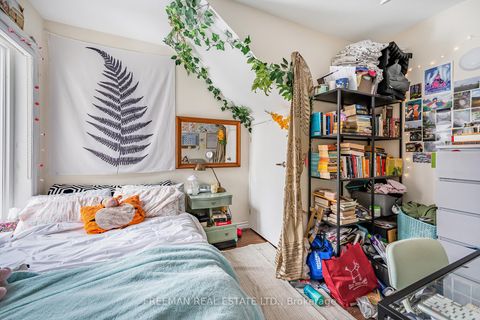 Photo 18 at 426 Brunswick Avenue, Annex, Toronto Photo 18 at 426 Brunswick Avenue, Annex, Toronto