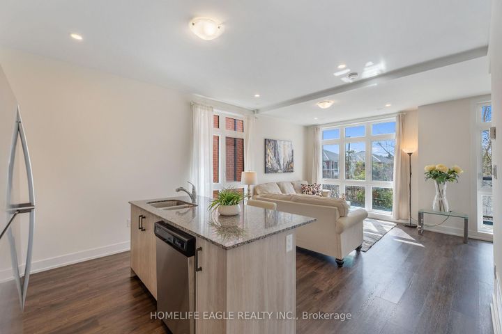Photo 1 at 16 - 7 Phelps Lane, Oak Ridges, Richmond Hill