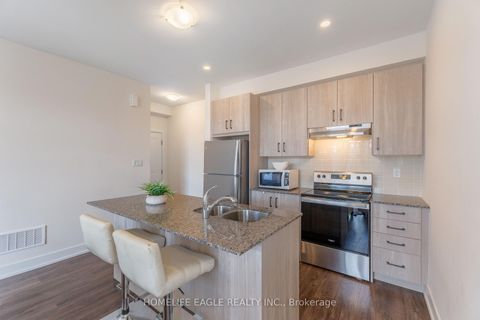 Photo 3 at 16 - 7 Phelps Lane, Oak Ridges, Richmond Hill