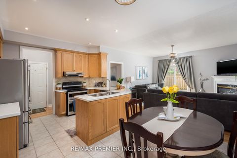 Photo 12 at 48 Braden Way, Vellore Village, Vaughan